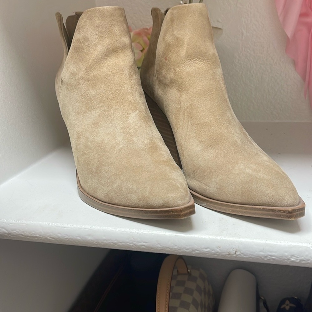 Women's Beige Suede Ankle Boots steve madden